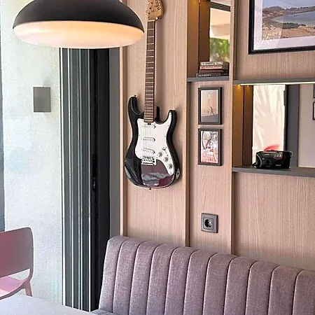 Mistral Hotel 3*